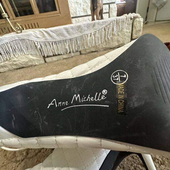 Anne Michelle Women's Pointed Toe 4” Stiletto High Heel Ankle Booties Sz 7 White - Picture 5 of 5